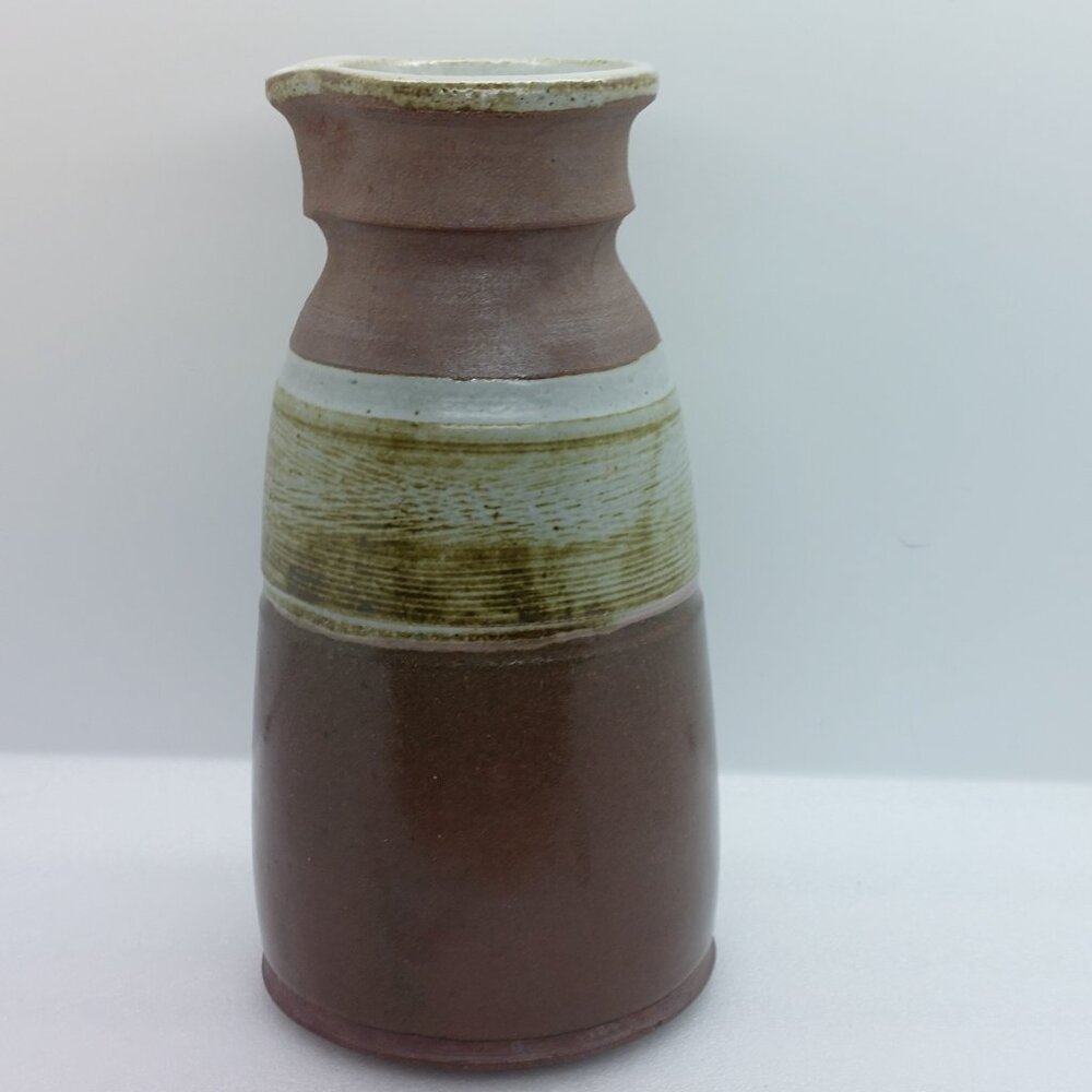 Vintage Rustic Farmhouse 1976 Pottery 9" Jug Vase